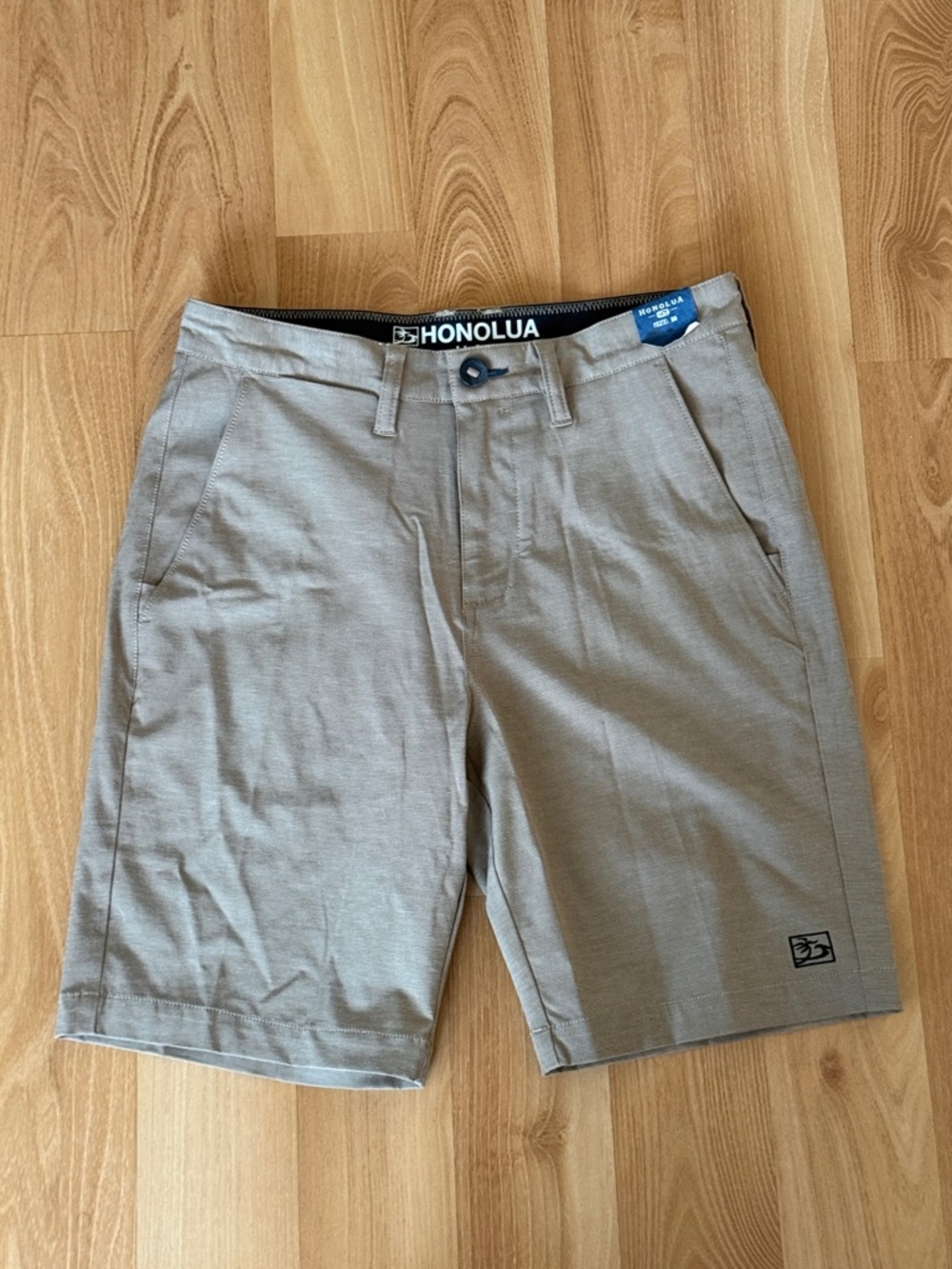 Honolua Men's Flat-Front Shorts in Light Taupe